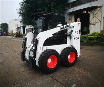 Sweeper mini iekrāvējs